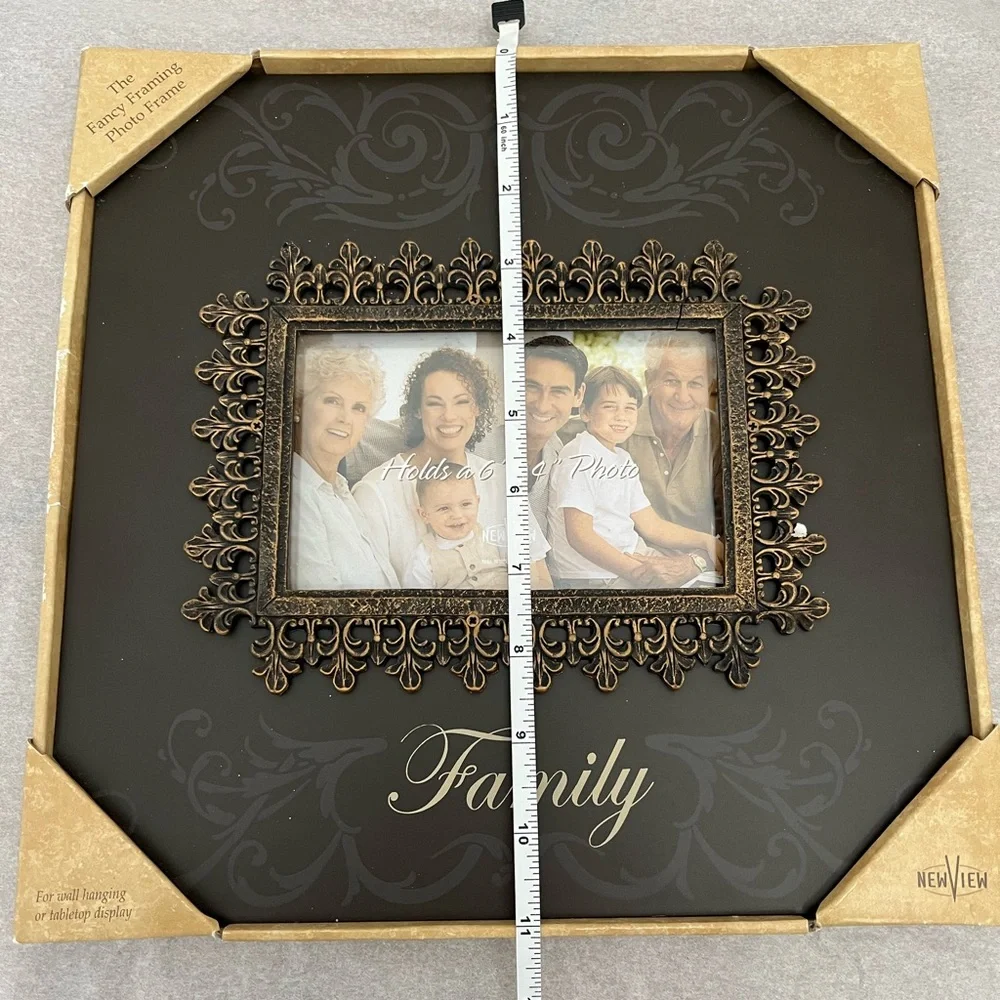 New View Family 6”x4” Picture Frame NWT